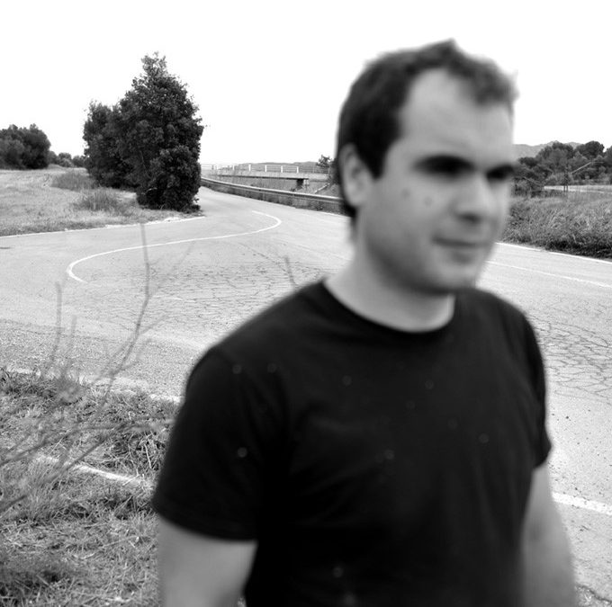 ADRIÀ CIURANA. MÉS ENLLÀ DE L'AUTORETRAT