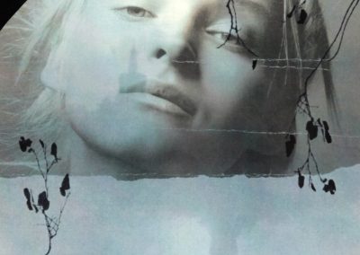 Visita comentada a l’exposició “Adrià Ciurana. M’abrigo de terra”