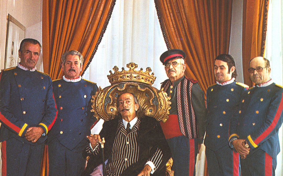 Visita comentada exposició “50 anys del Teatre-Museu Dalí. La construcció publicitària d’un espai artístic”